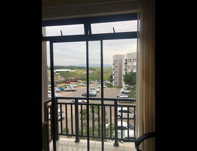 2 BEDROOM APARTMENT FOR SALE IN UMHLANGA RIDGE